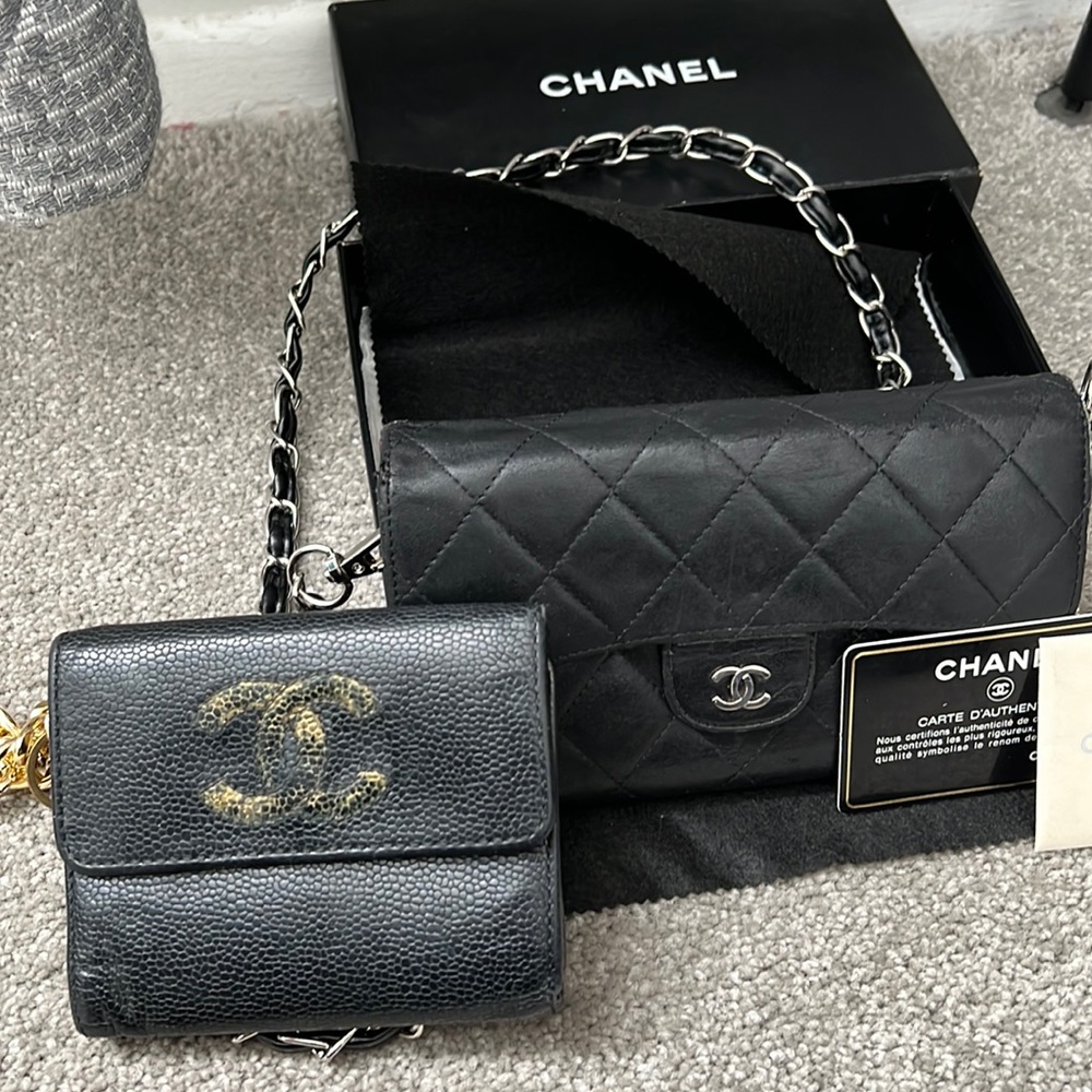 CHANEL WALLET AND CROSSBODY / lamb skin
